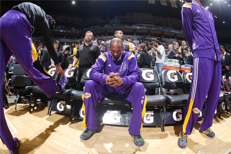 格纳布里：获得巨额收入后曾沉迷奢侈消费，母亲劝我脚踏实地（格纳布里自述高薪到手后曾大肆奢侈，母亲告诫要脚踏实地）