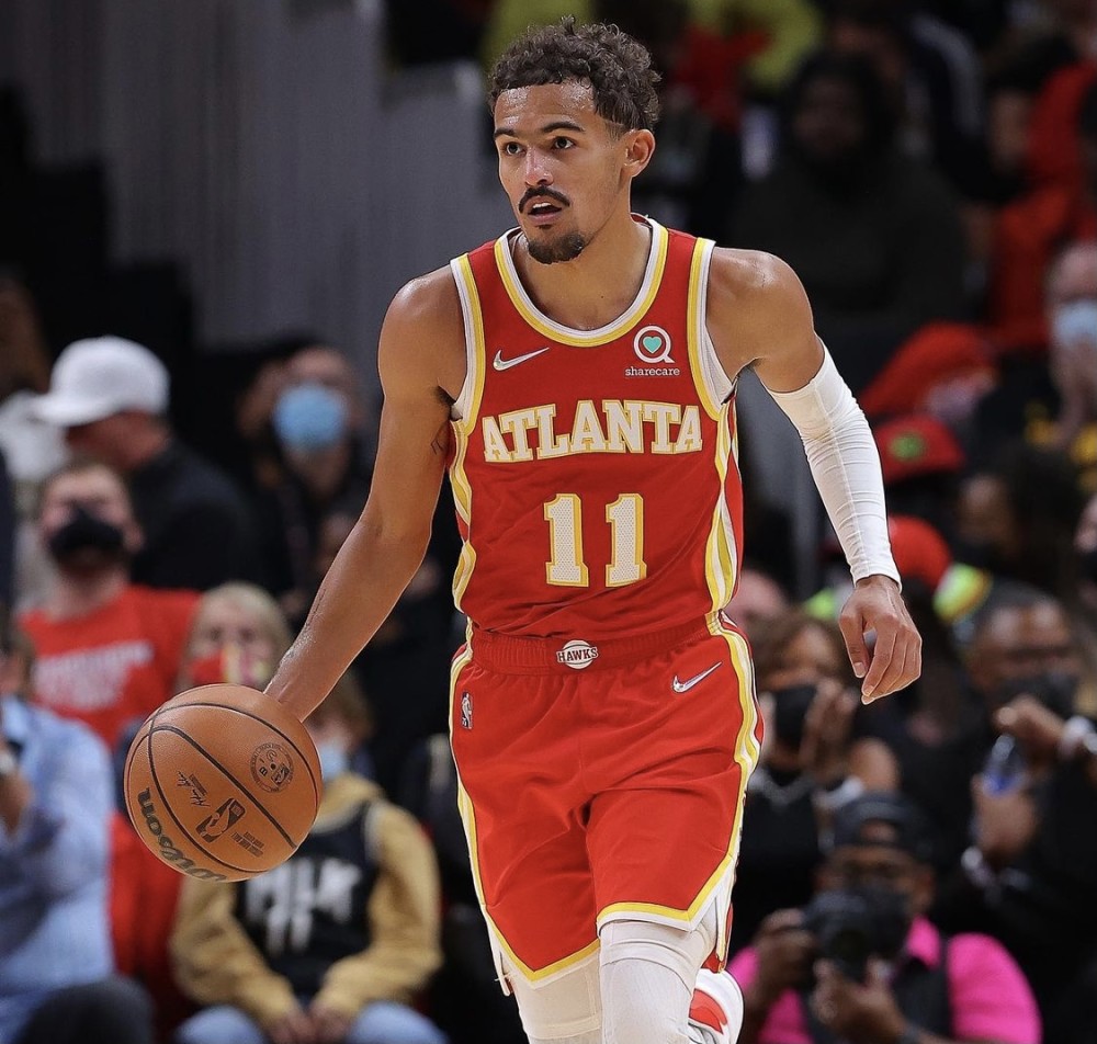 托尼-克罗斯：拜仁偶尔丢几分不影响联赛卫冕；卡尔极具天赋（克罗斯：拜仁偶有失分无碍卫冕，卡尔天赋异禀）