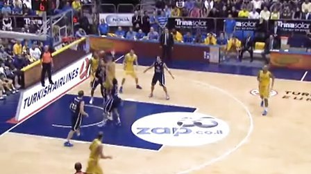 杜兰特连续得分，引领全队节奏（杜兰特连连得手，带动全队节奏）