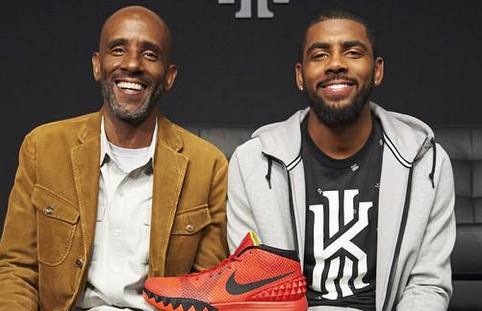 诺伊尔：第三球我知道出击会冒很大风险，当时想提前化解危险（诺伊尔谈第三球：明知出击高风险，只求提前化解险情）