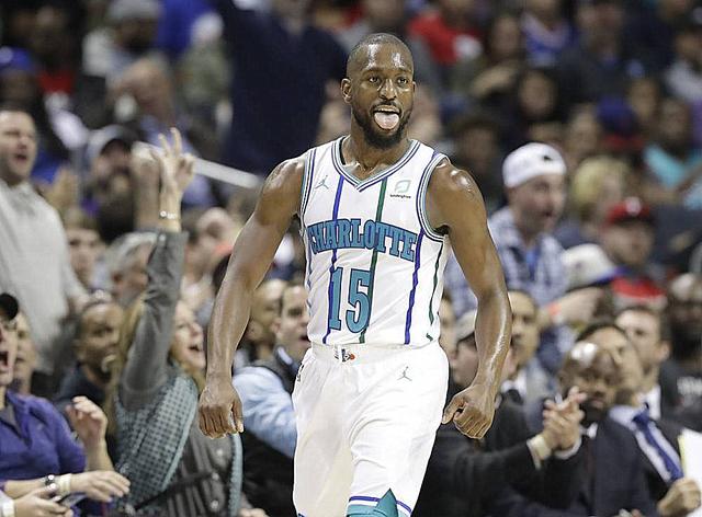 因支持巴勒斯坦被美因茨解约，艾尔-加齐最终判决胜诉获赔（因声援巴勒斯坦遭美因茨解约，艾尔-加齐最终判决胜诉并获赔偿）