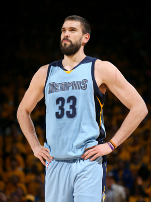 本赛季至今欧洲五大联赛抢断榜：帕利尼亚49次居首（欧洲五大联赛本季抢断榜：帕利尼亚以49次断球领跑）