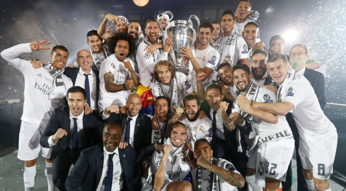 木塔力甫：邵导一直鼓励我们要有更高的目标、要前往欧洲发展（木塔力甫：邵导鼓励我们志在高远，进军欧洲）