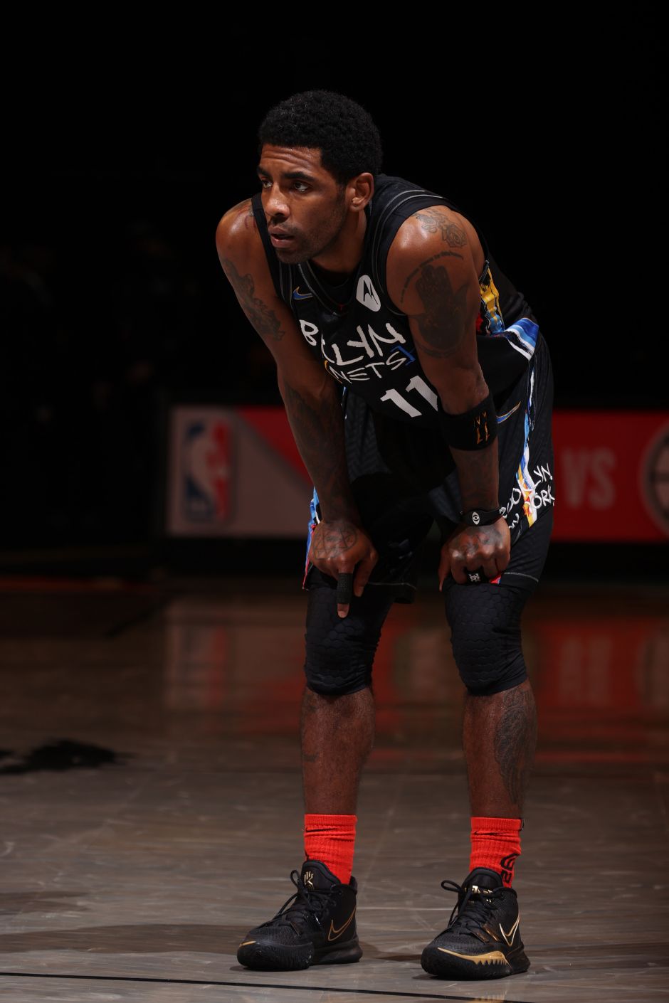 孔帕尼：我有关注曼城希望他们英超夺冠；连胜时我们也要反思（孔帕尼：关注曼城盼其英超封王；即便连胜仍需反思）