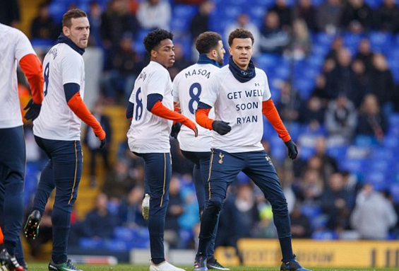 3C：骨上的钢板是我考虑退役原因之一；弗里克说表现好能抽烟（3C坦言骨内钢板让他考虑退役；弗里克：表现好就能抽烟）