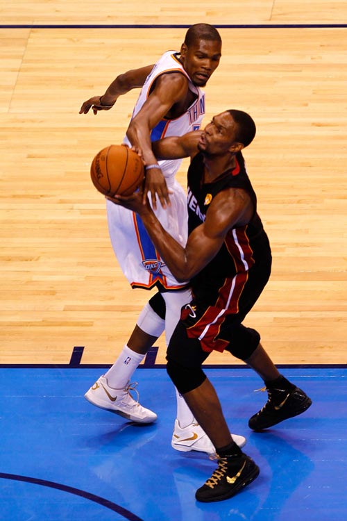 斯科尔斯：枪手需要赢得强强对话，不然他们没机会拿英超冠军（斯科尔斯：强强对话不胜，阿森纳难问鼎英超）