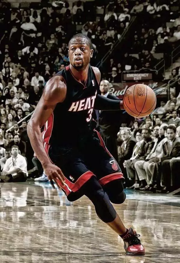 单届世欧预／欧预赛进球榜：哈兰德、莱万16球并列第一（世欧预／欧预赛单届射手榜：哈兰德与莱万同以16球领跑）