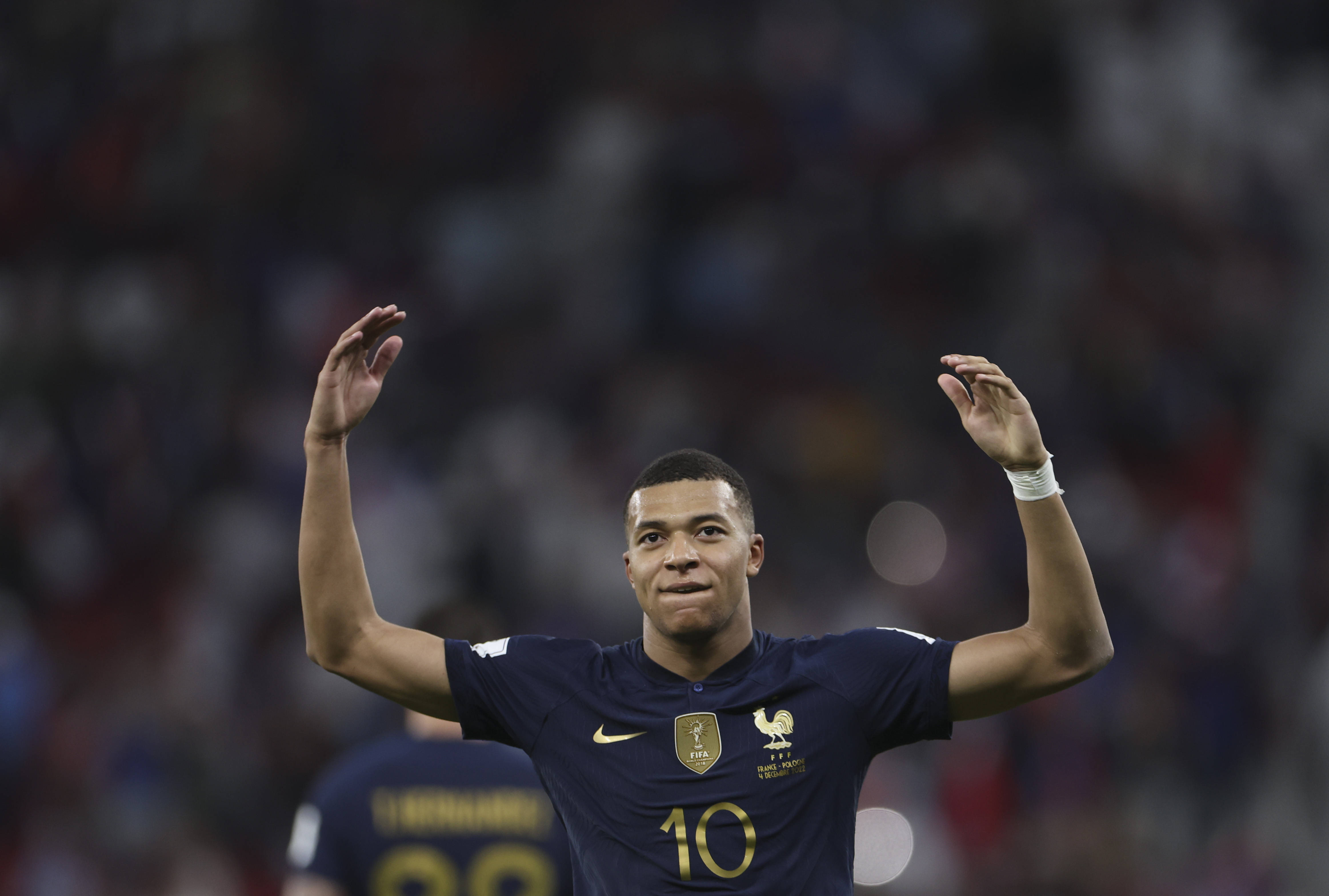 官方：哥伦比亚与澳大利亚的友谊赛将推迟半个小时开球（官方宣布：哥伦比亚对阵澳大利亚的友谊赛开球时间顺延半小时）