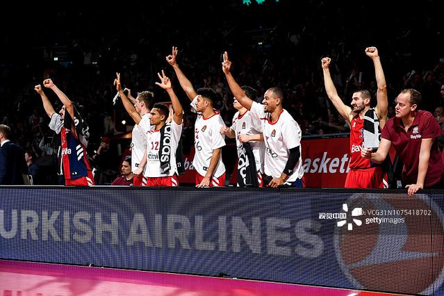 世体：费尔明今日训练后感觉良好，将入选对阵贝蒂斯名单（世体：费尔明今训状态良好，将进入战贝蒂斯大名单）