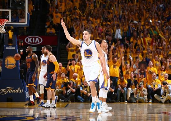 摸吉祥物女演员胸部，前塞尔塔队长马略被判赔偿1000欧（前塞尔塔队长马略因不当触碰吉祥物女演员胸部被判赔偿1000欧元）