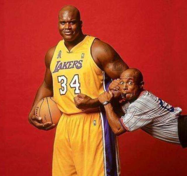 英超超过34岁的球员最佳阵容：（英超34岁及以上球员最佳阵容）